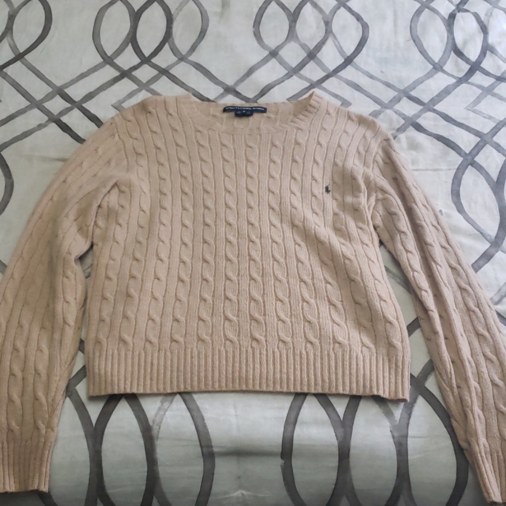 EUC 100% lamb wool sweater
